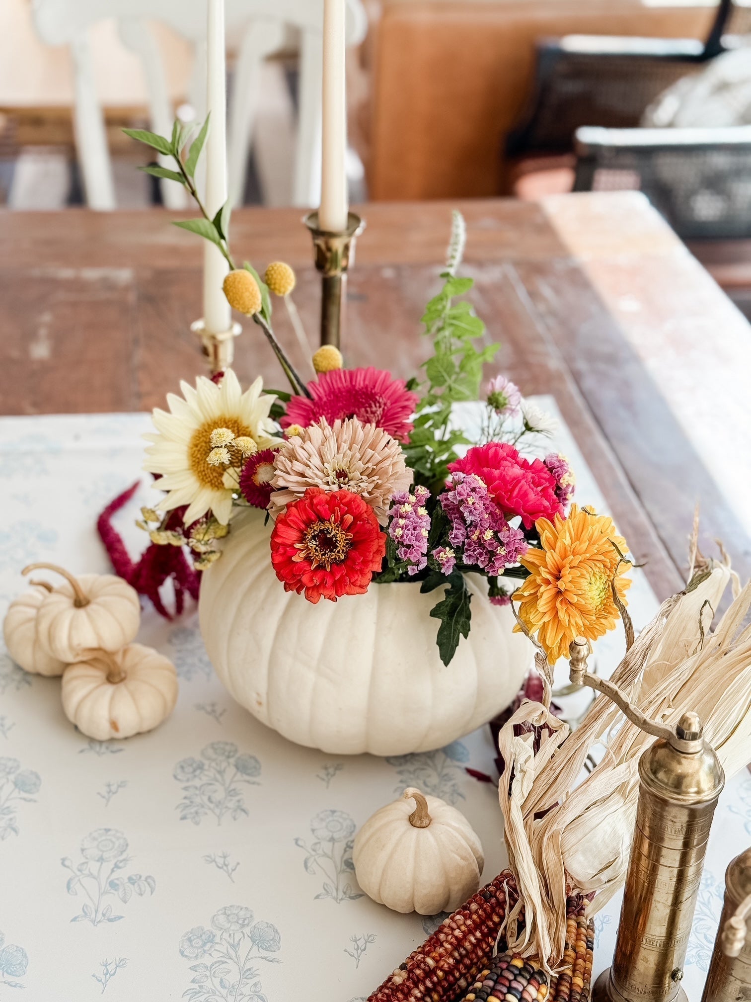 Create a Cozy Thanksgiving Table