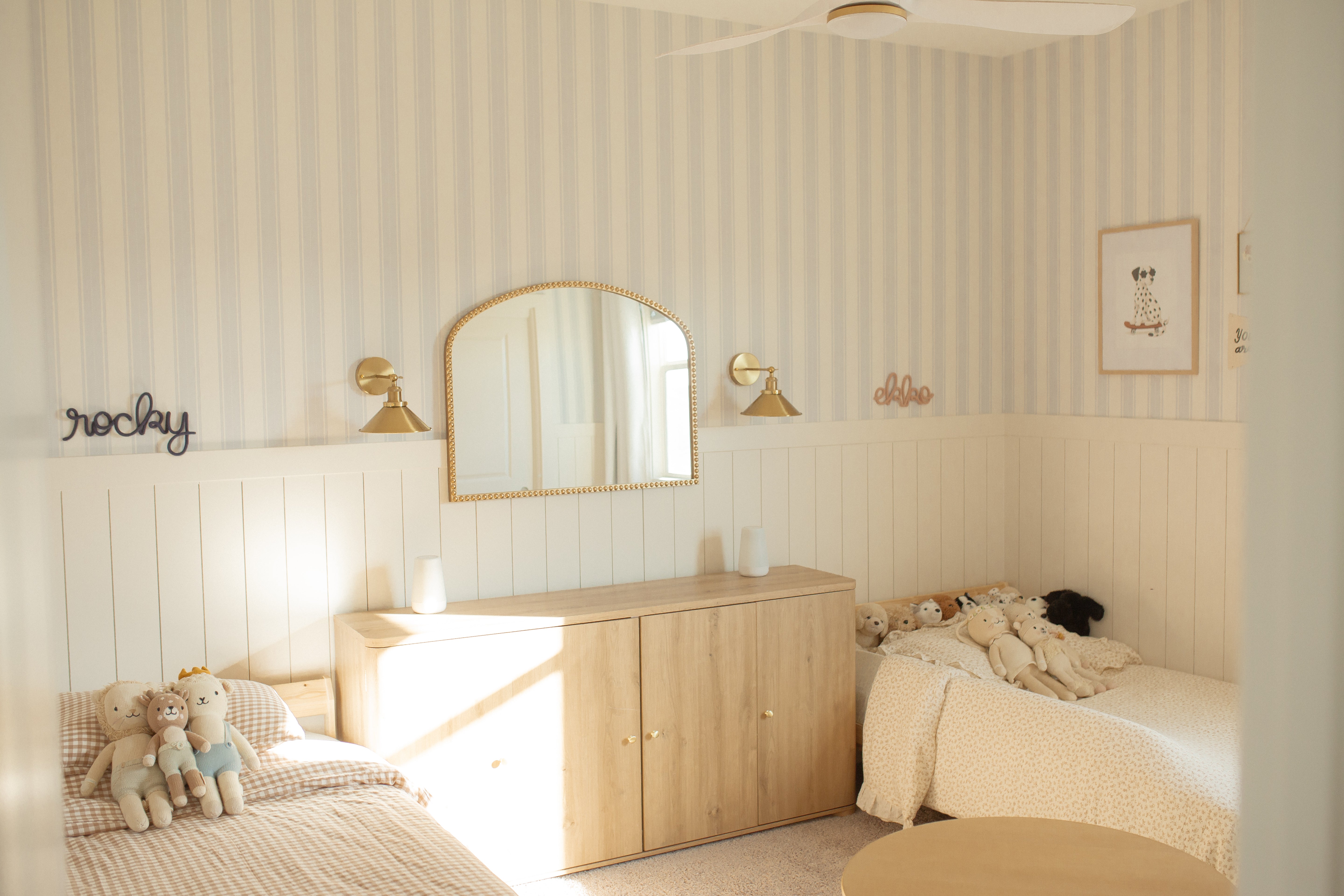 Coastal Grandma Stripe Wallpaper