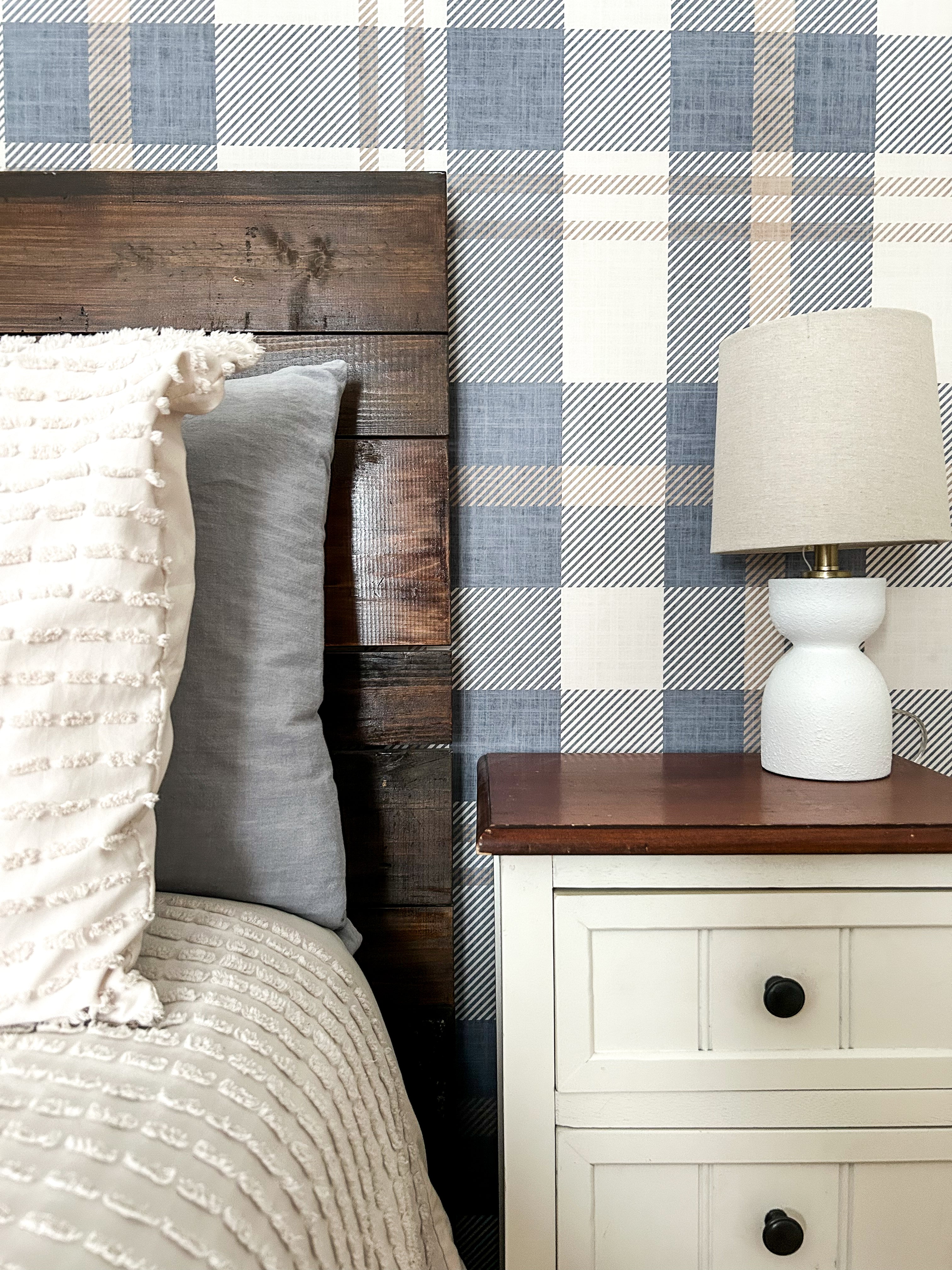 Blue and Cream Plaid Wallpaper