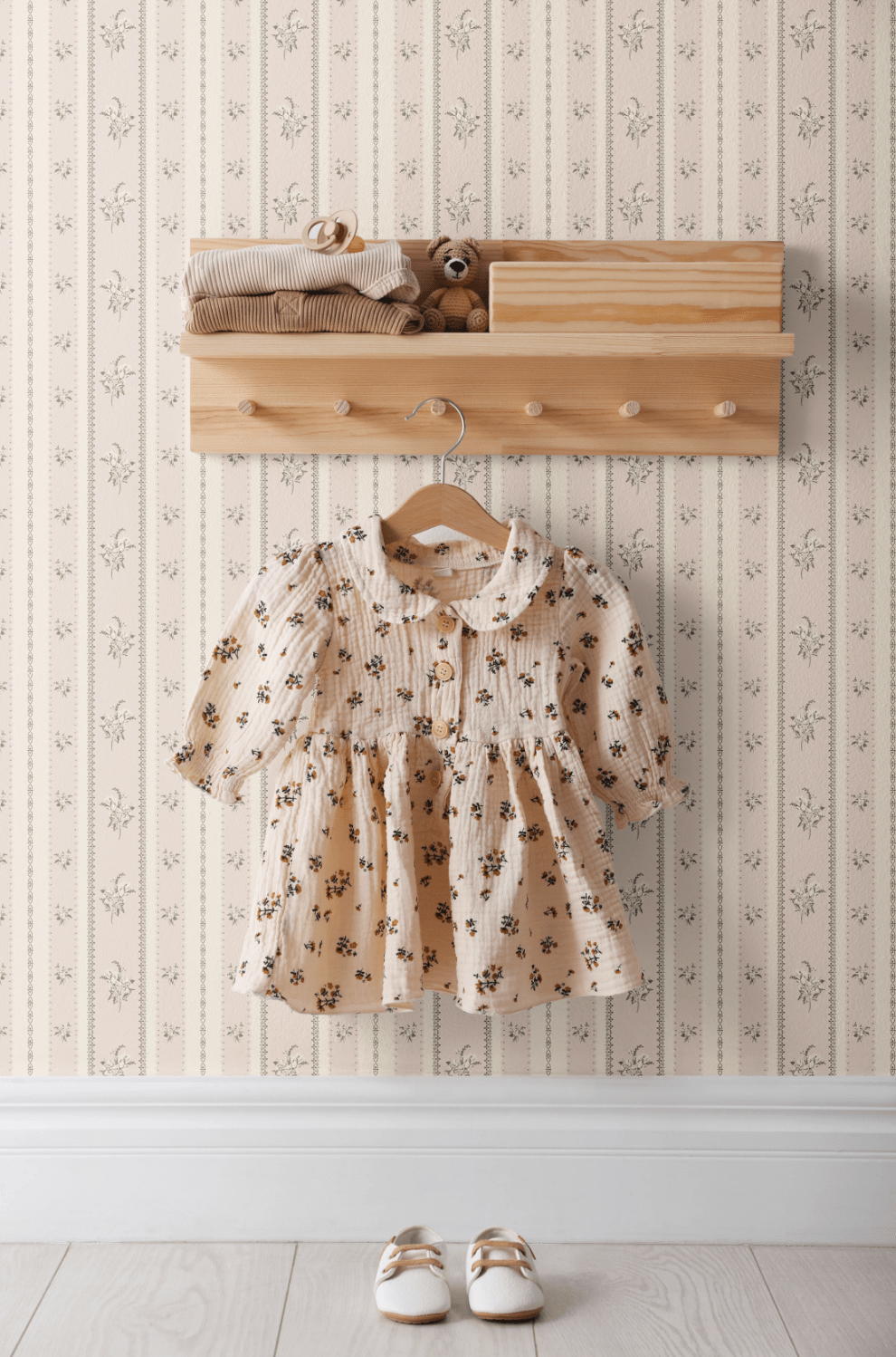 Easy Hang Wallpaper, Victorian Home Decor Style, Removable Wallpaper, Peel and Stick Wallpapers