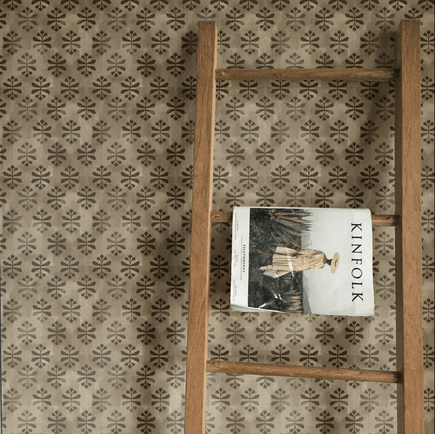 traditional wallpaper with wood ladder and book