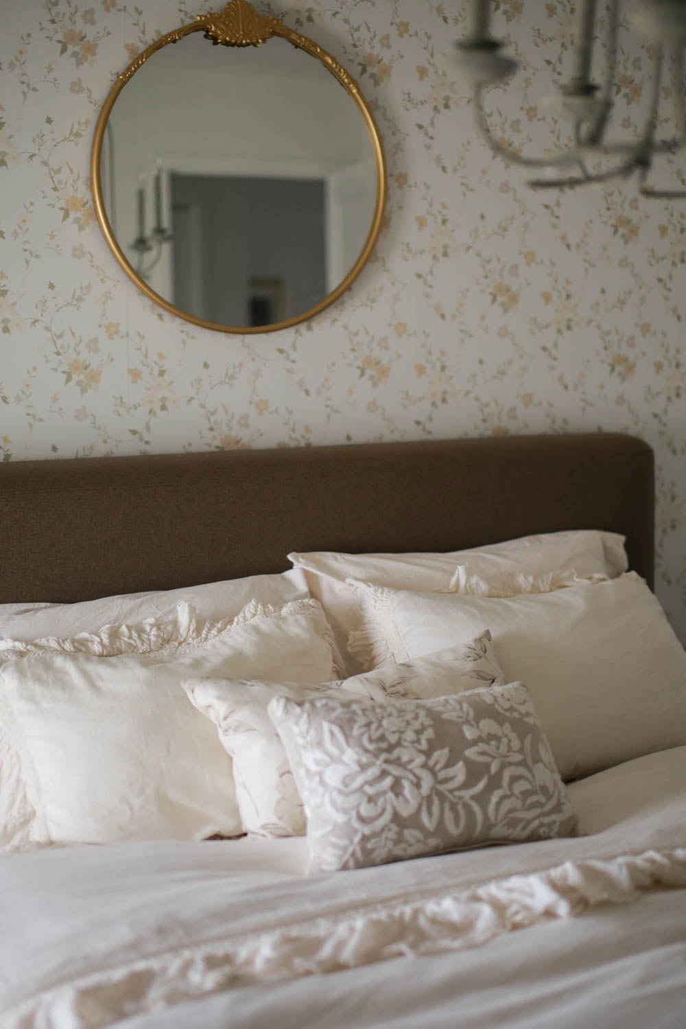 Delilah Blossom Peel and Stick Wallpaper (Self-Adhesive)