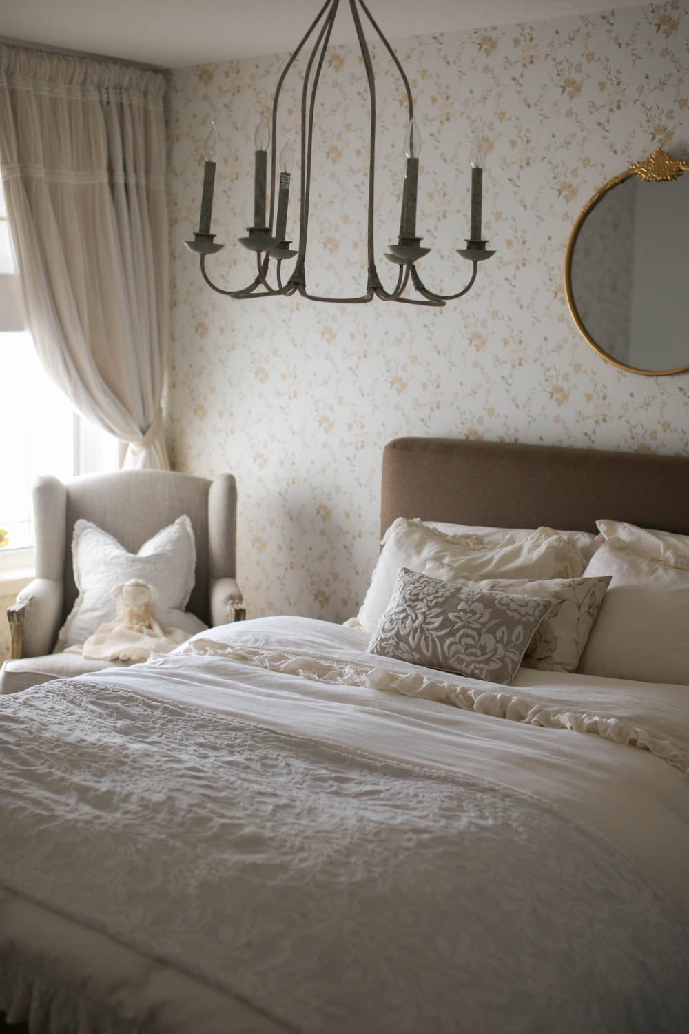 Delilah Blossom Peel and Stick Wallpaper (Self-Adhesive)