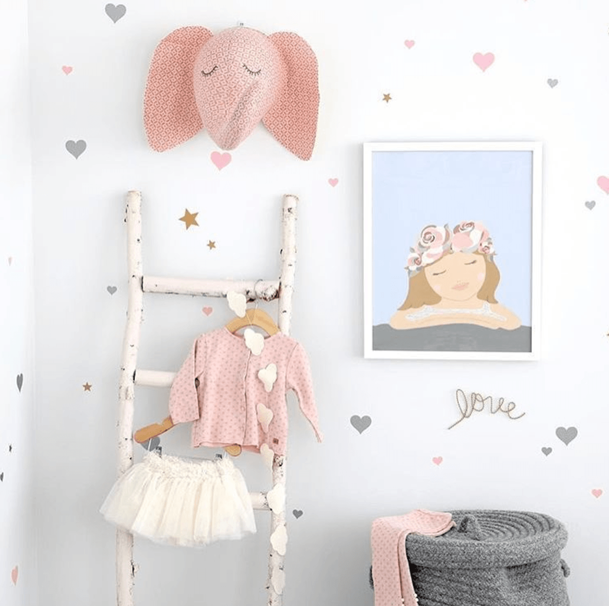 Heart Wall Decals Hearts Decals Heart Wall Stickers, Removable heart, Gold Decal, nursery wall decoration, meermuurstickers,