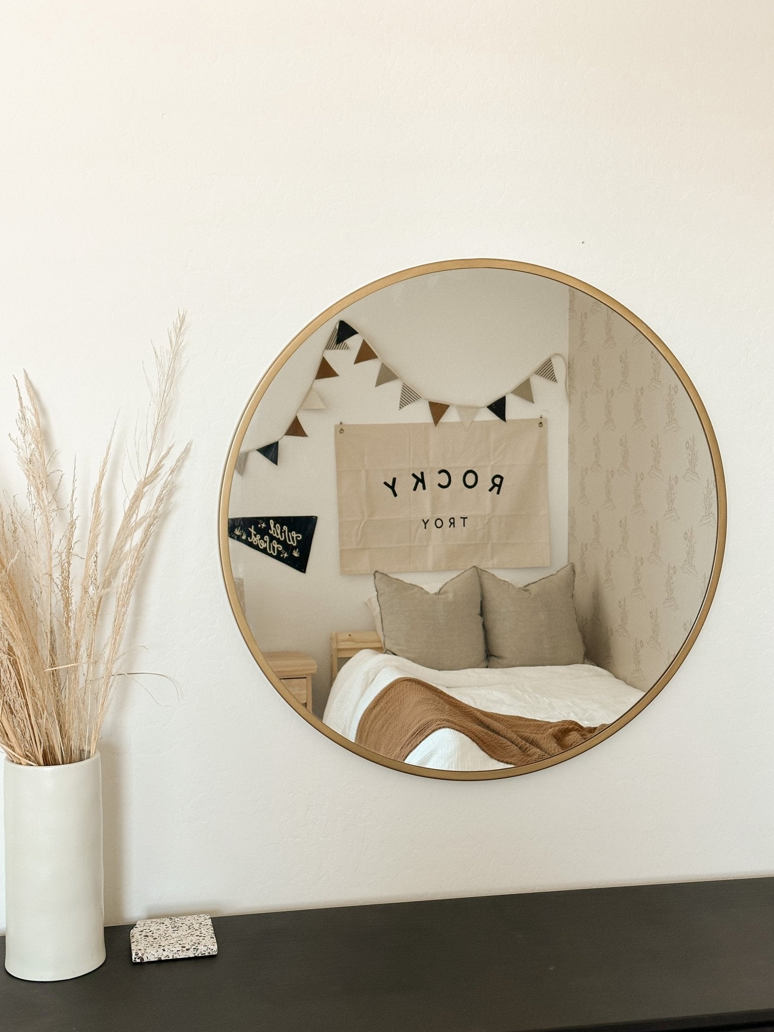 boys room interior decor