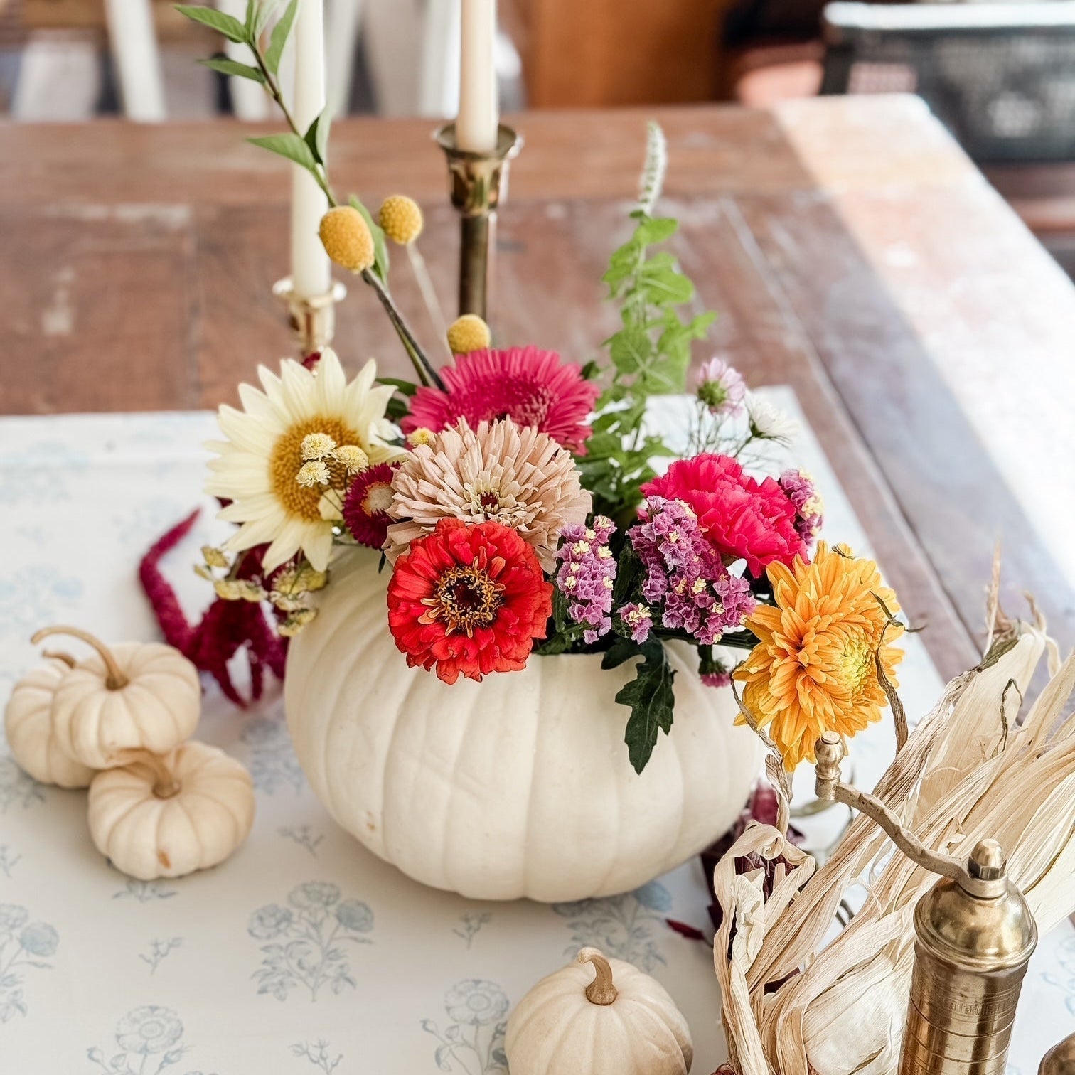 Create a Cozy Thanksgiving Table