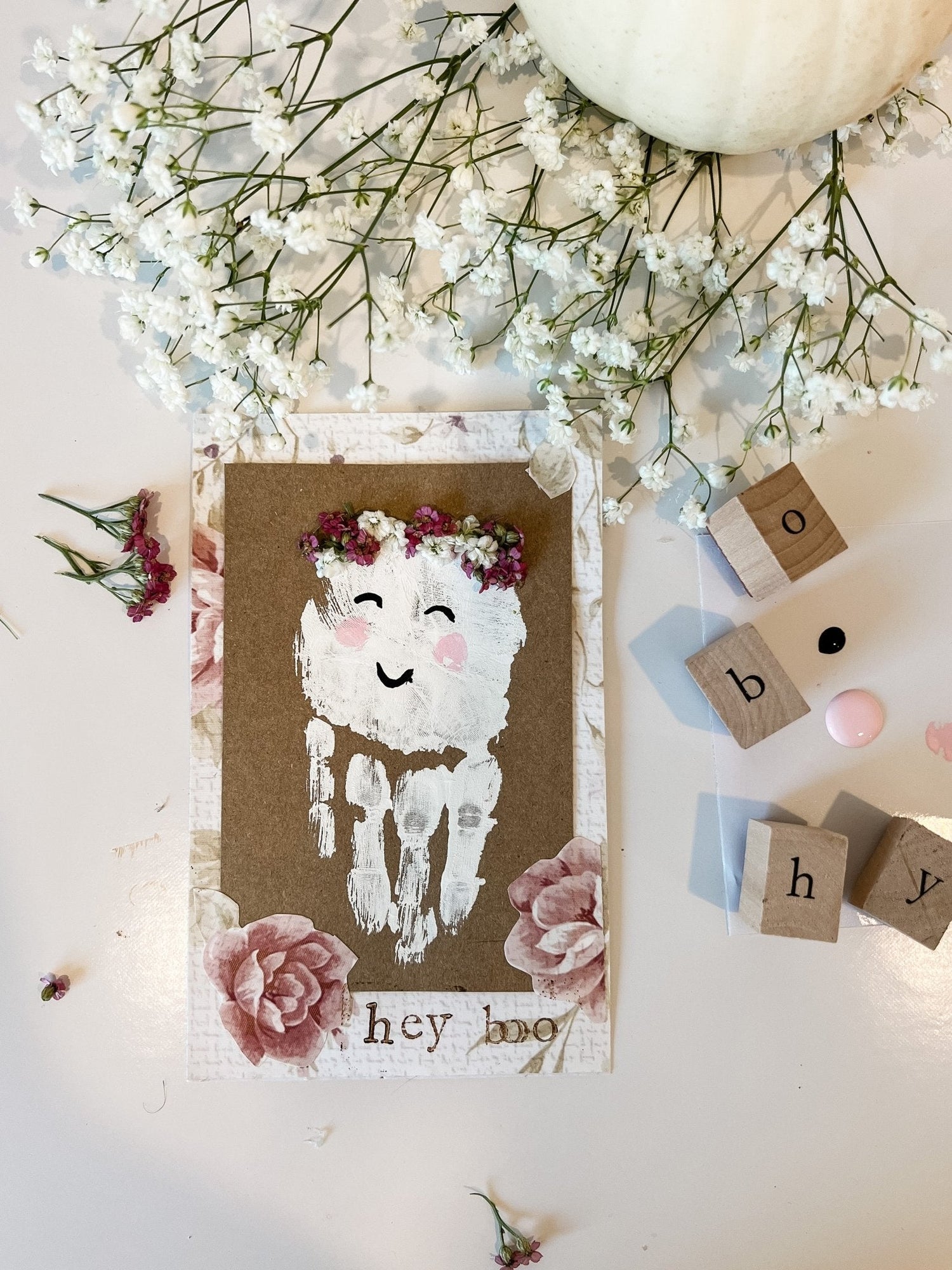 The Cutest Spooky Halloween Craft Your Kids Can Easily DIY!