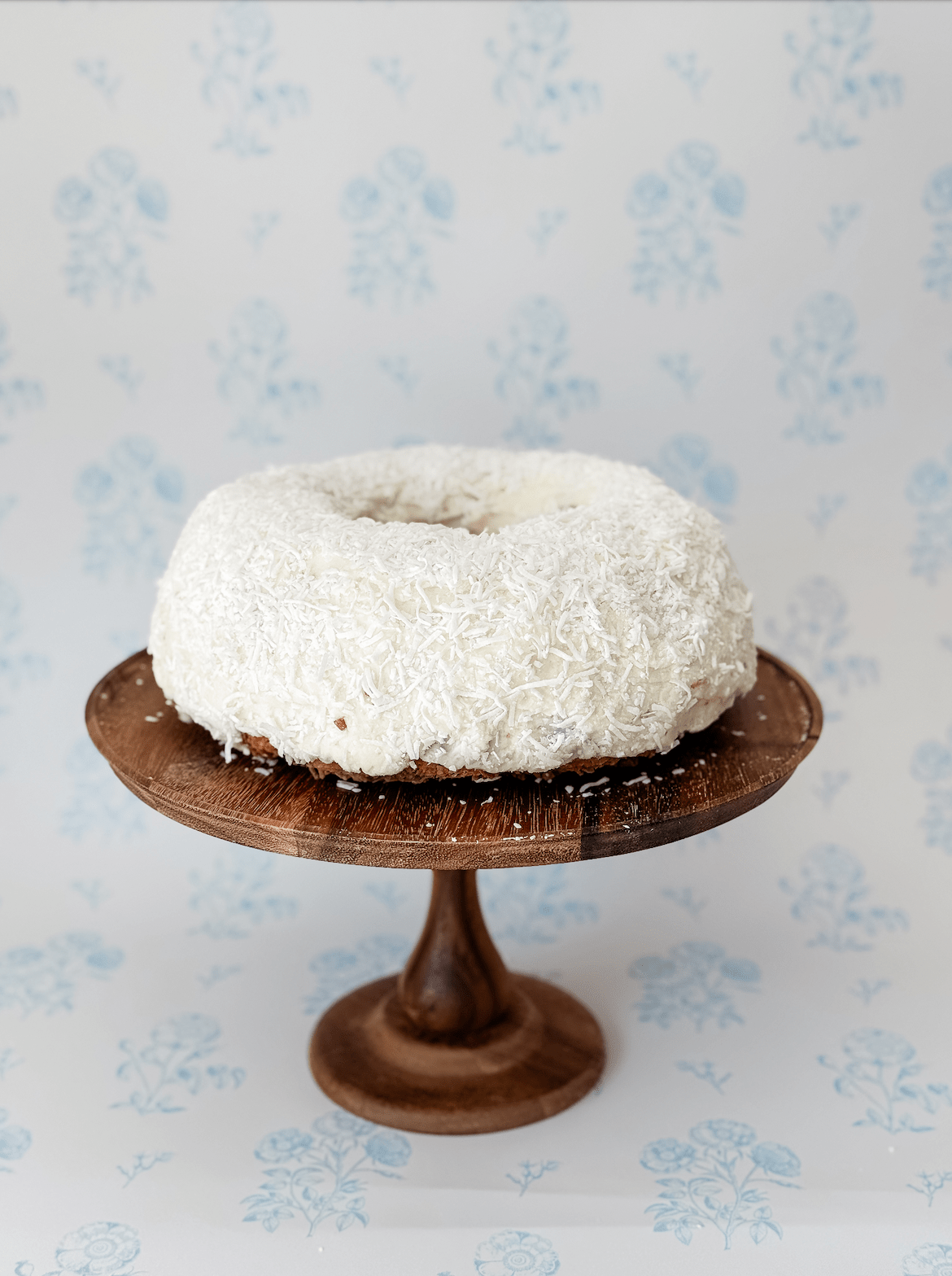 viral coconut bundt cake recipe from tiktok copycat tom cruise