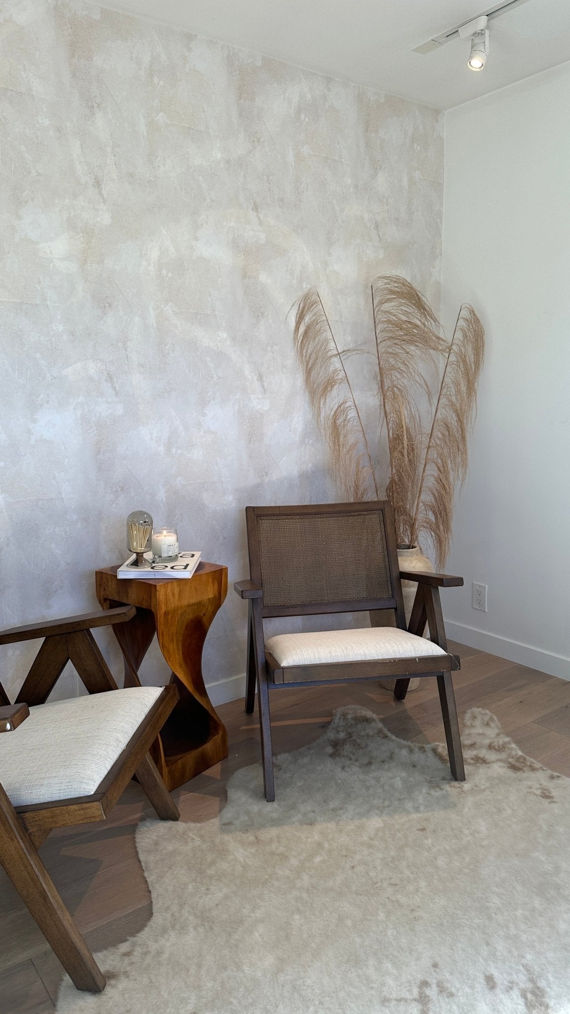 Aesthetic Peel and Stick Removable Wallpaper (Textured Wallpaper)